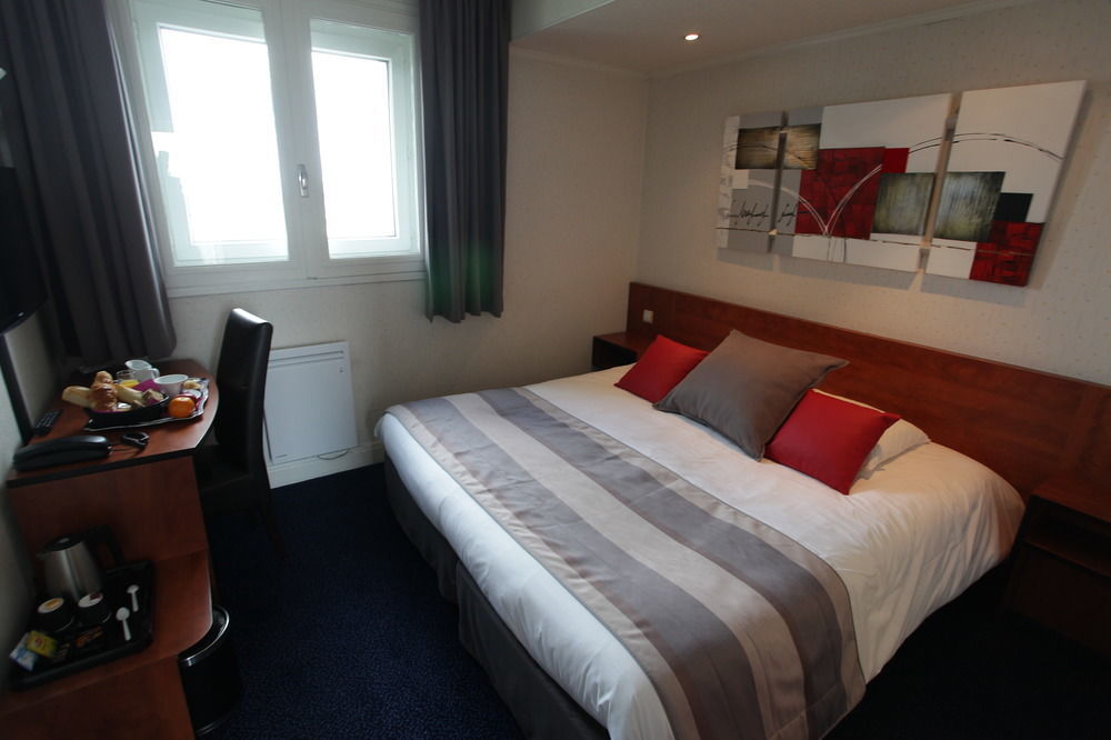 Hotel Foch Tarbes Exterior photo